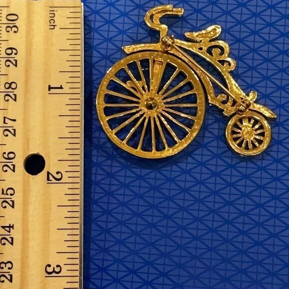 Vintage 1970’s Penny Farthering Bicycle Brooch/Pin - Picture 3 of 5